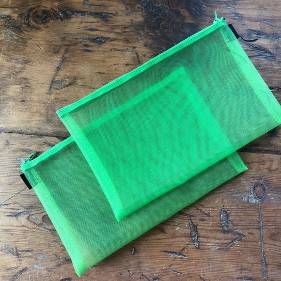 Sam Flax Green Mesh Zipper Travel Bag NWOT - Picture 3 of 3